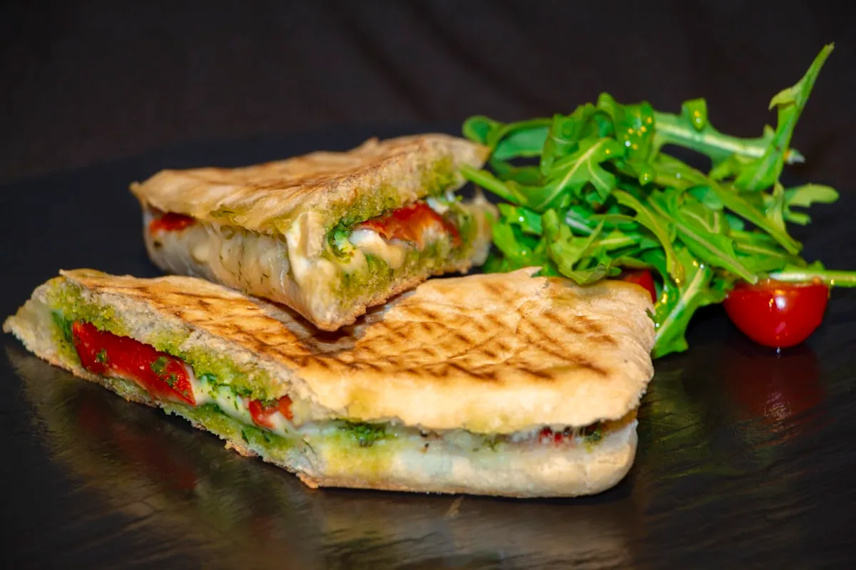 Snack — Schiacciata sandwich