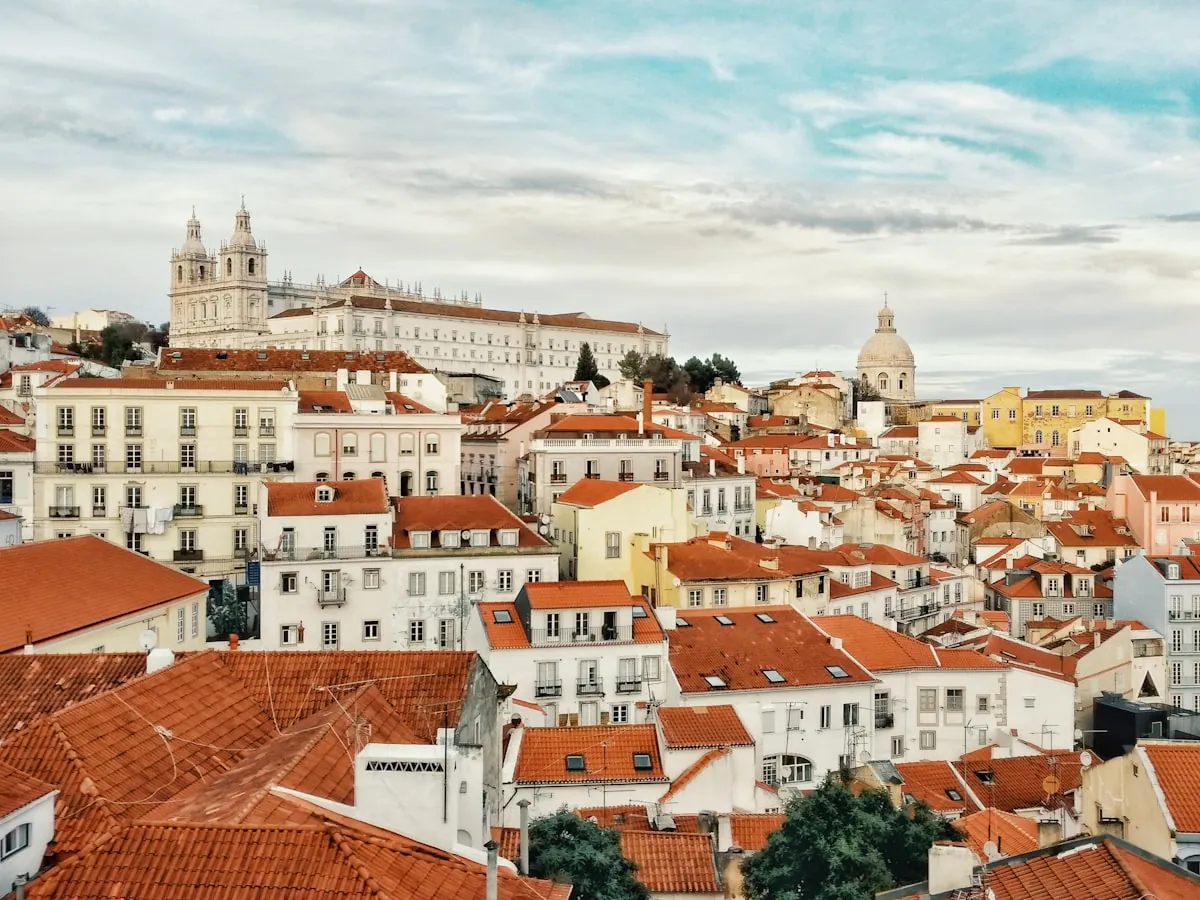 Alfama Walk