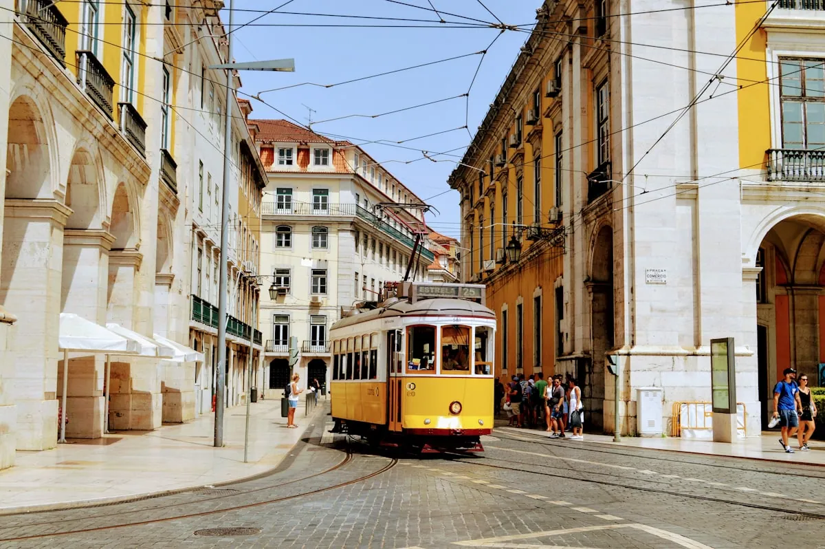 Tram 28 Ride